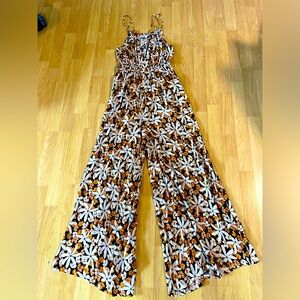 Fighting Eel jumper, size women’s M.